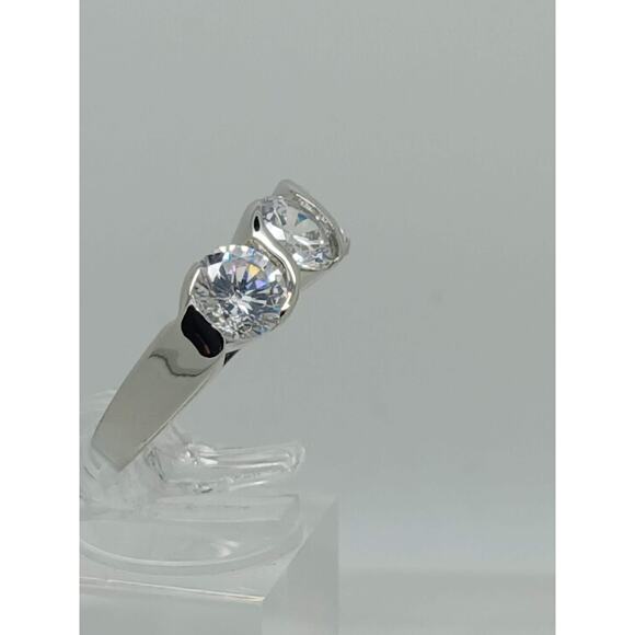 Vintage 3CT 3-Stone Simulated Diamond CZ Engagement Wedding Band Ring Size 9 NOS - Picture 7 of 9